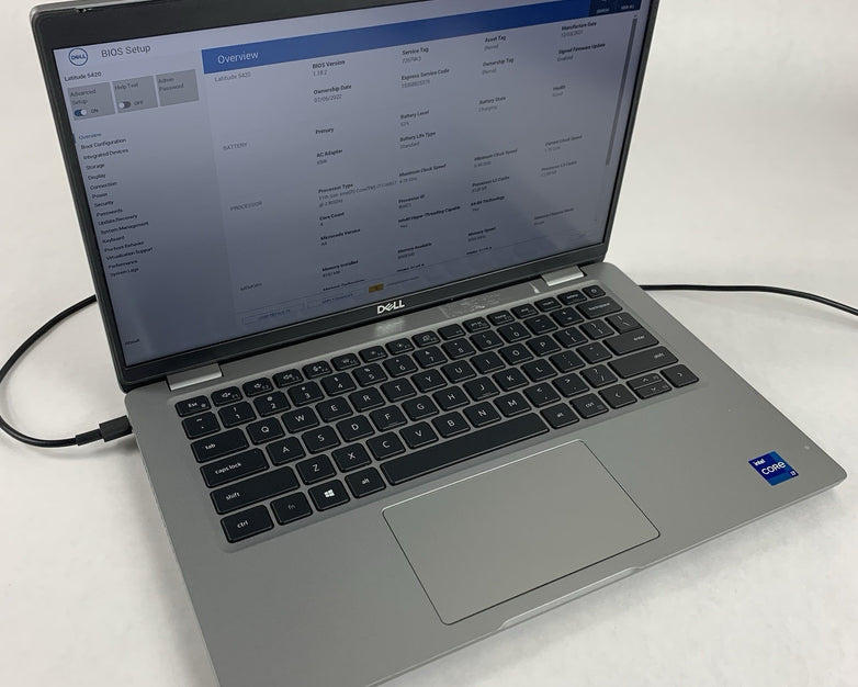 Dell Latitude 5420 14" Laptop i7-1165G7 2.8 GHz 8 GB Ram No OS/SSD/AC Bad Port