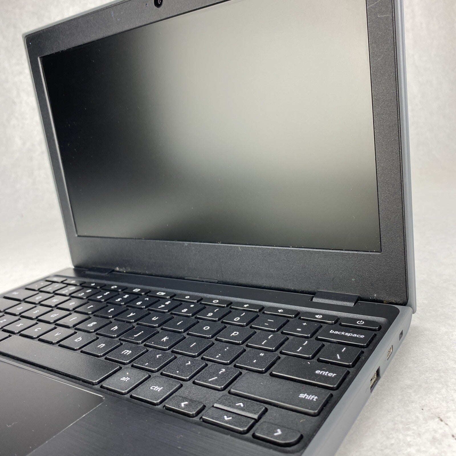 Lenovo 100e Chromebook 2nd Gen 82CD 11.6" AMD A4-9120C 1.60GHz 4GB RAM 16GB READ