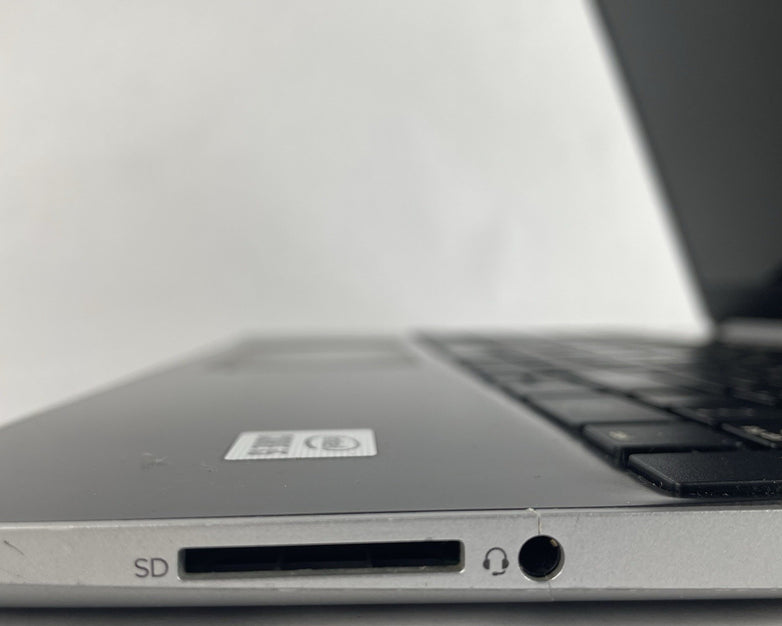 HP 15-dy1051WM 15.6" i5-1035G1 1.00 GHz 8 GB RAM No SSD/OS/AC - Bad Bottom