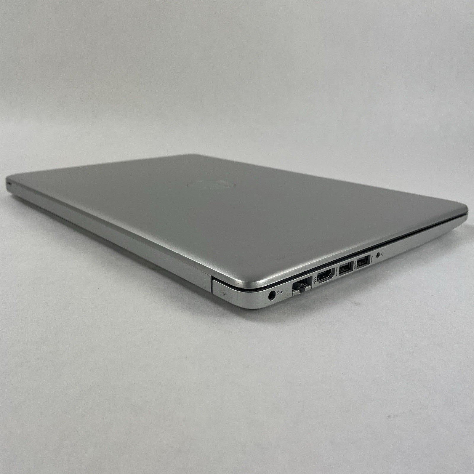 HP 15 da0032wm 15.6" i3-8130U 2.20 GHz 8 GB RAM No SSD/OS/AC8