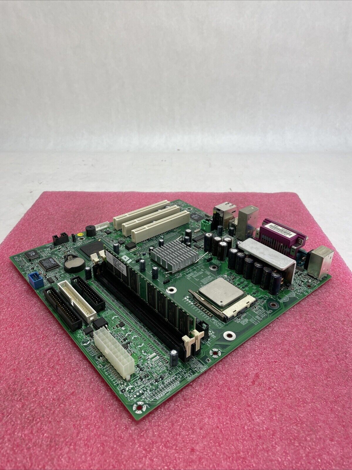 Dell Dimension 2400 MT Motherboard Intel Pentium 4 2.2GHz 256MB RAM