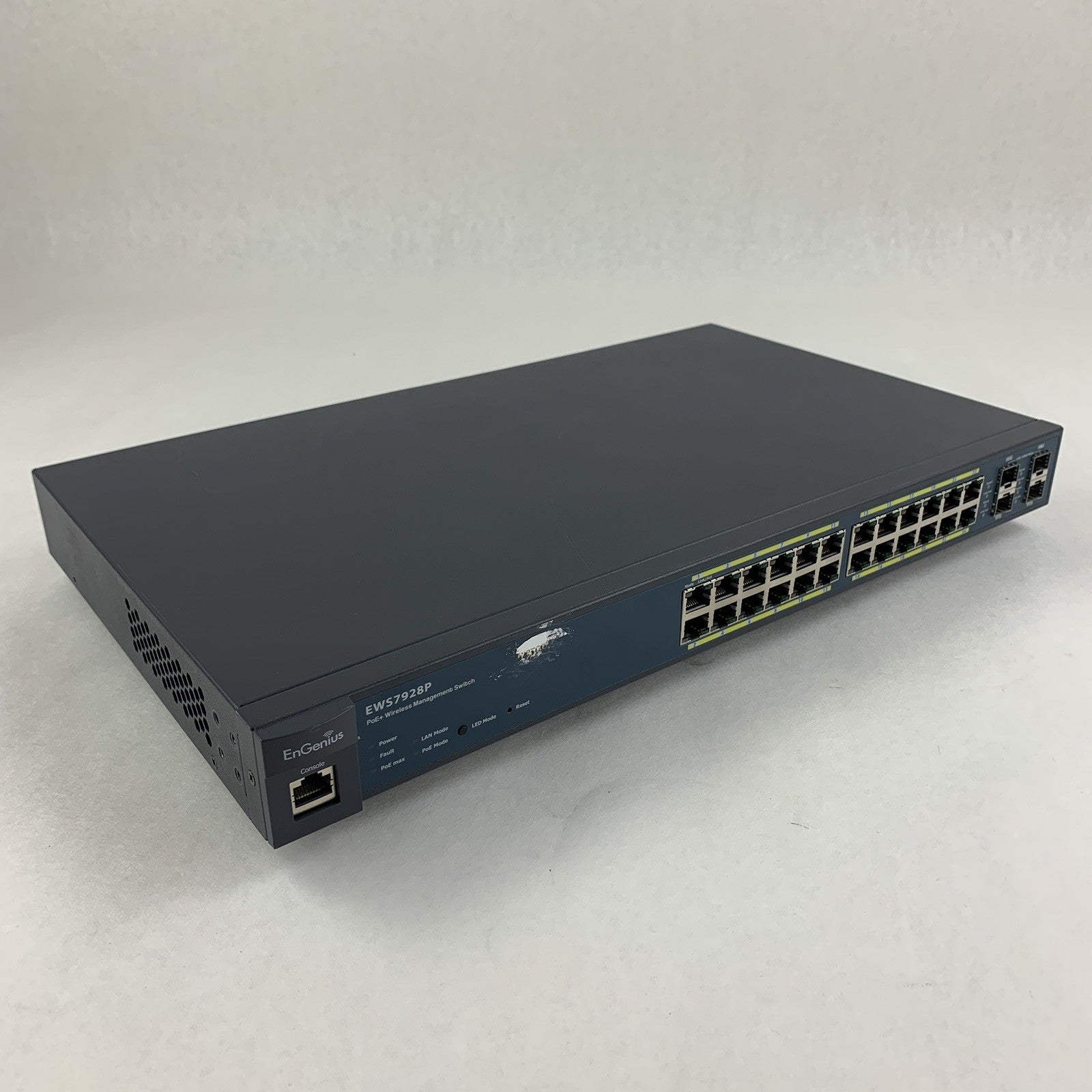 EnGenius EWS7928P 24-Port Gigabit Managed PoE+ L2 Management Switch Tested