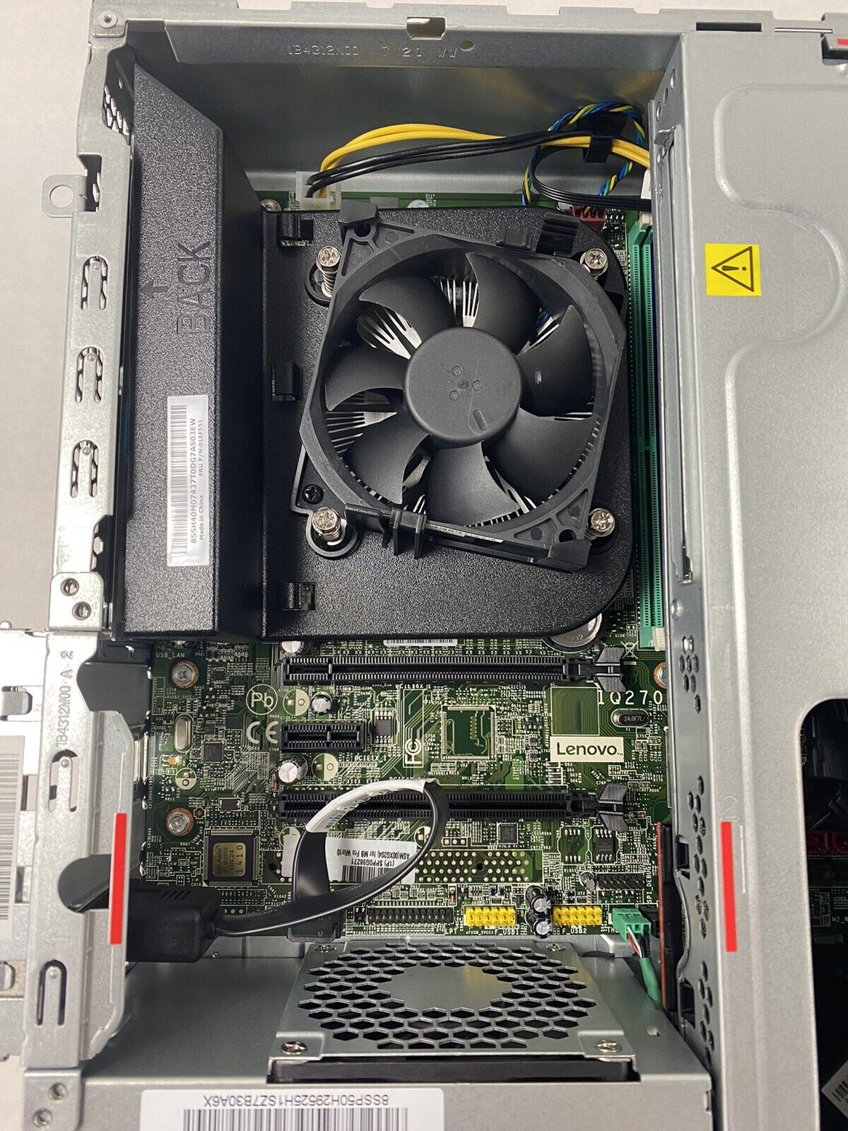 Lenovo ThinkCentre M910S SFF Intel Core i5-6500 3.20GHz 8GB RAM No HDD No OS