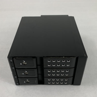 iStarUSA BPN-DE2300SS-Black 3 Tray HDD Black Hot-Swap Rack