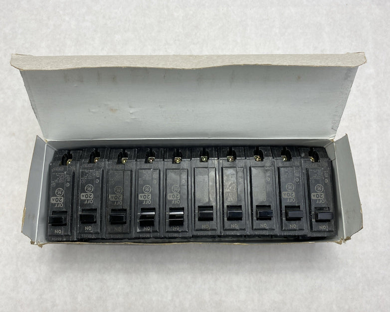 General Electric Model C THQL1120 20A Plug In Circuit Breaker Box Of 10