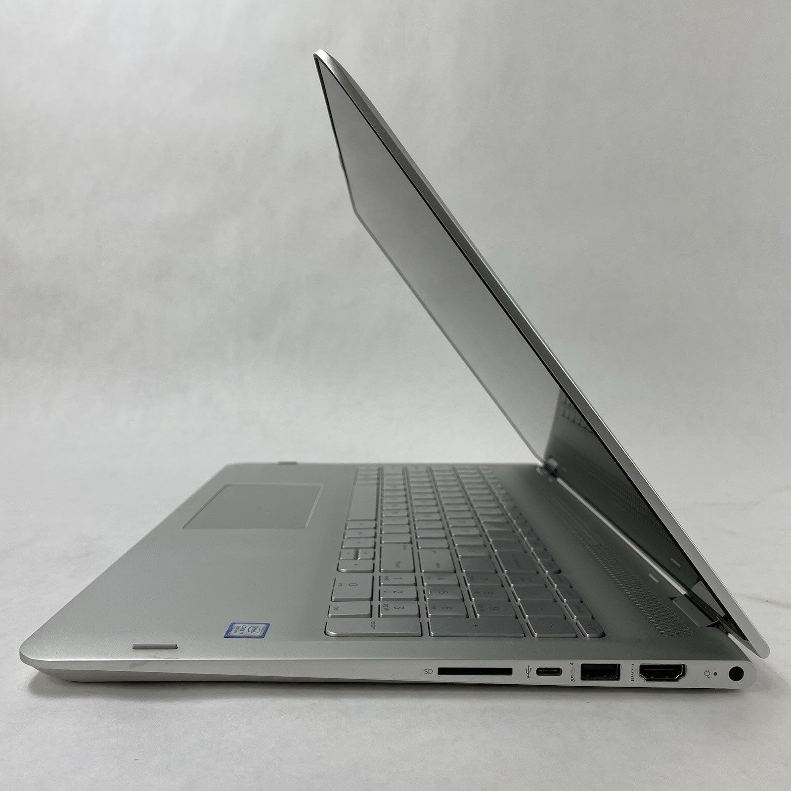 HP Envy x360 15-aq267cl 15.6" i7-8550U 1.80 GHz 8 GB RAM No SSD/OS/AC5