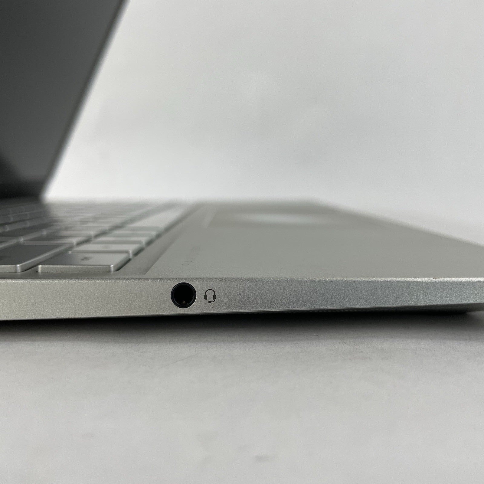 HP Pavilion 15t-eg300 15.6" i7-1355U 3.70 GHz 8 GB RAM No SSD/OS/AC5
