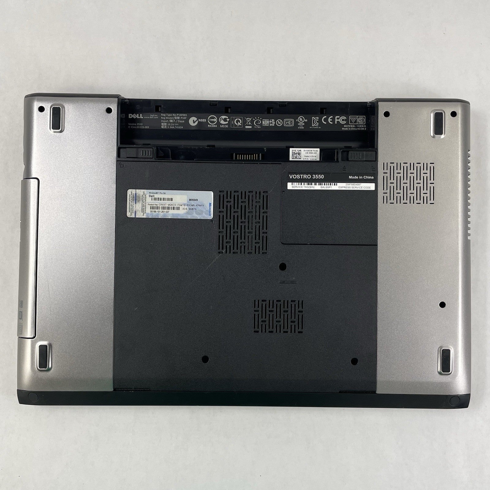 Dell Vostro 3550 15.6" i3-2310M 2.10 GHz 4 GB RAM No SSD/OS/AC/Battery - Dents14