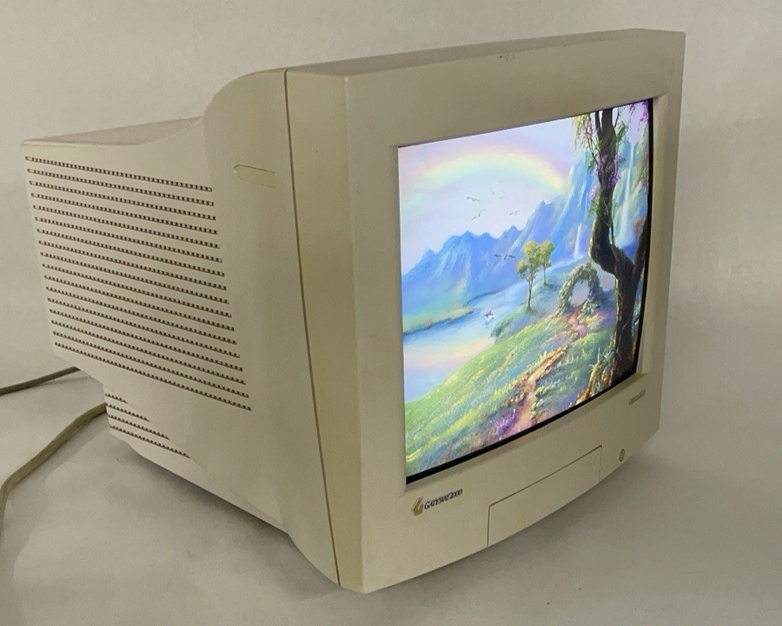 Gateway EV700-7000965 YE0711-01 16 CRT VGA Computer Monitor Tested No Stand