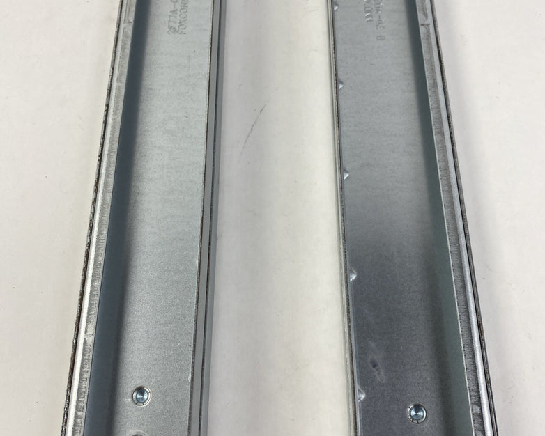 Foxconn 2F77A-02 Right and Left Sliding Server Rails - No Screws