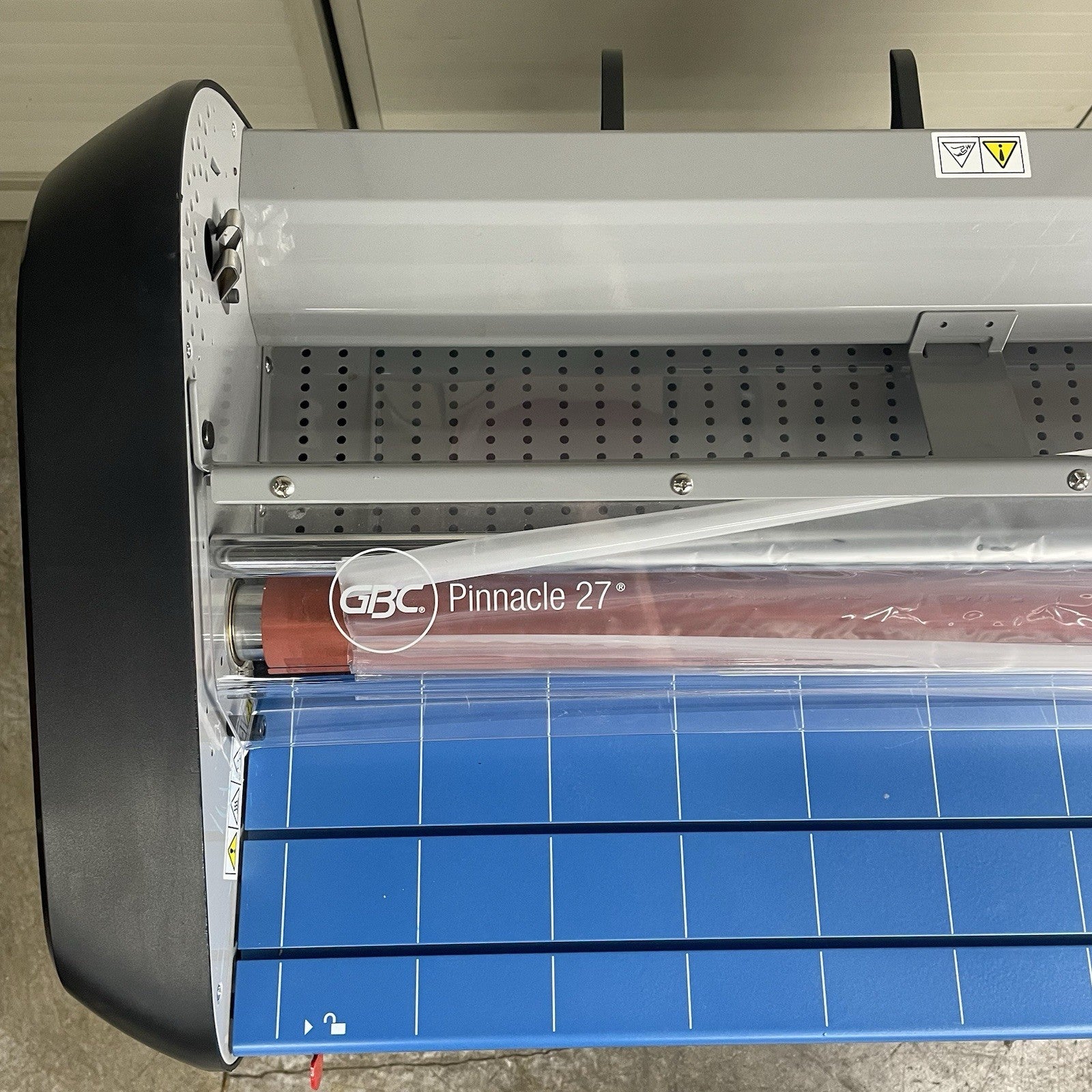 GBC Pinnacle 27 EZLoad Thermal Roll Laminator, 27" Maximum Width, 8-10