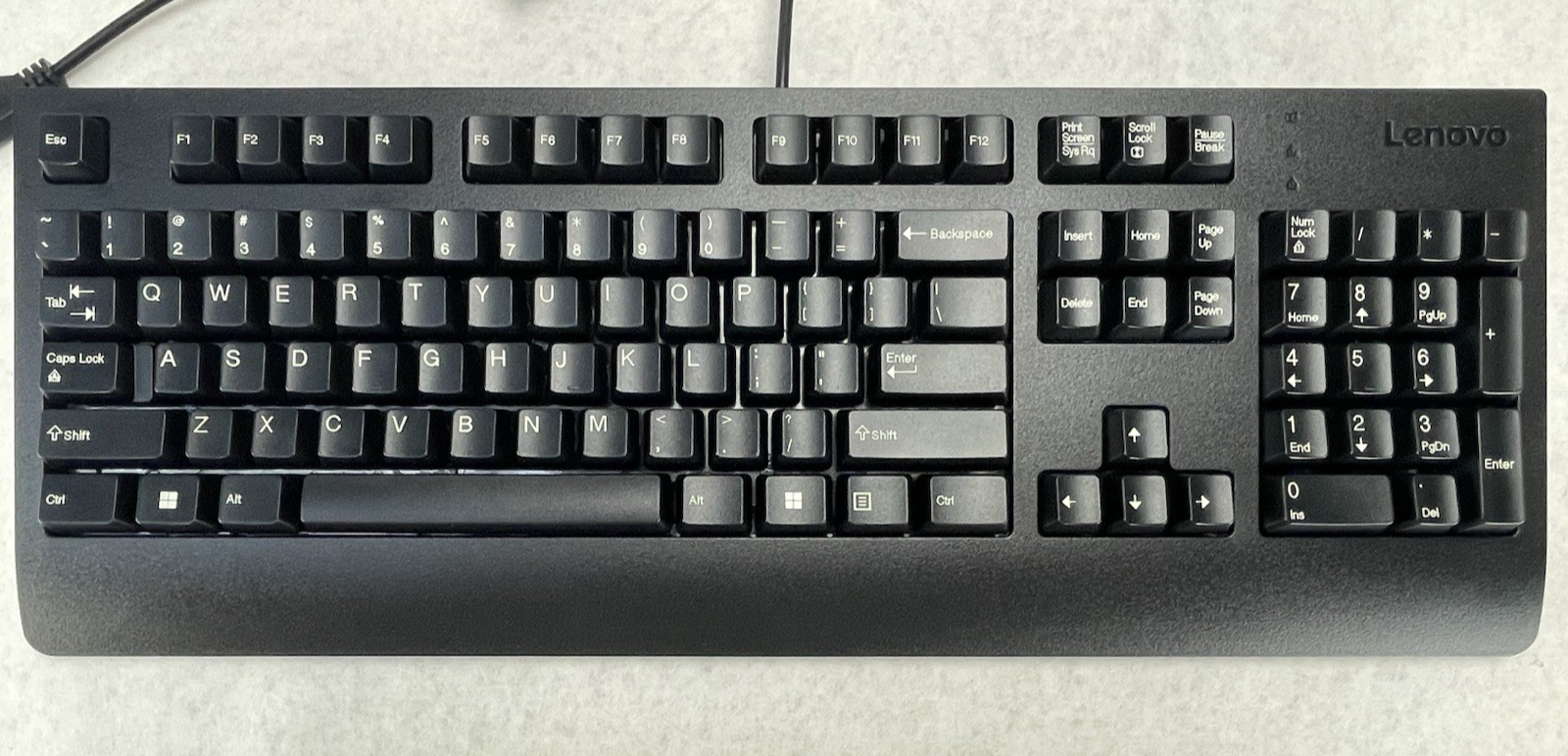 Lenovo Traditional USB Keyboard 00XH688 SD50L80031 - Lot of 10