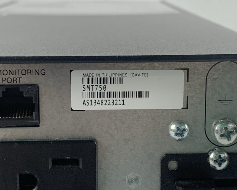 APC SMT750 UPS Smart-UPS 6 Outlet 120V Tested No Batteries