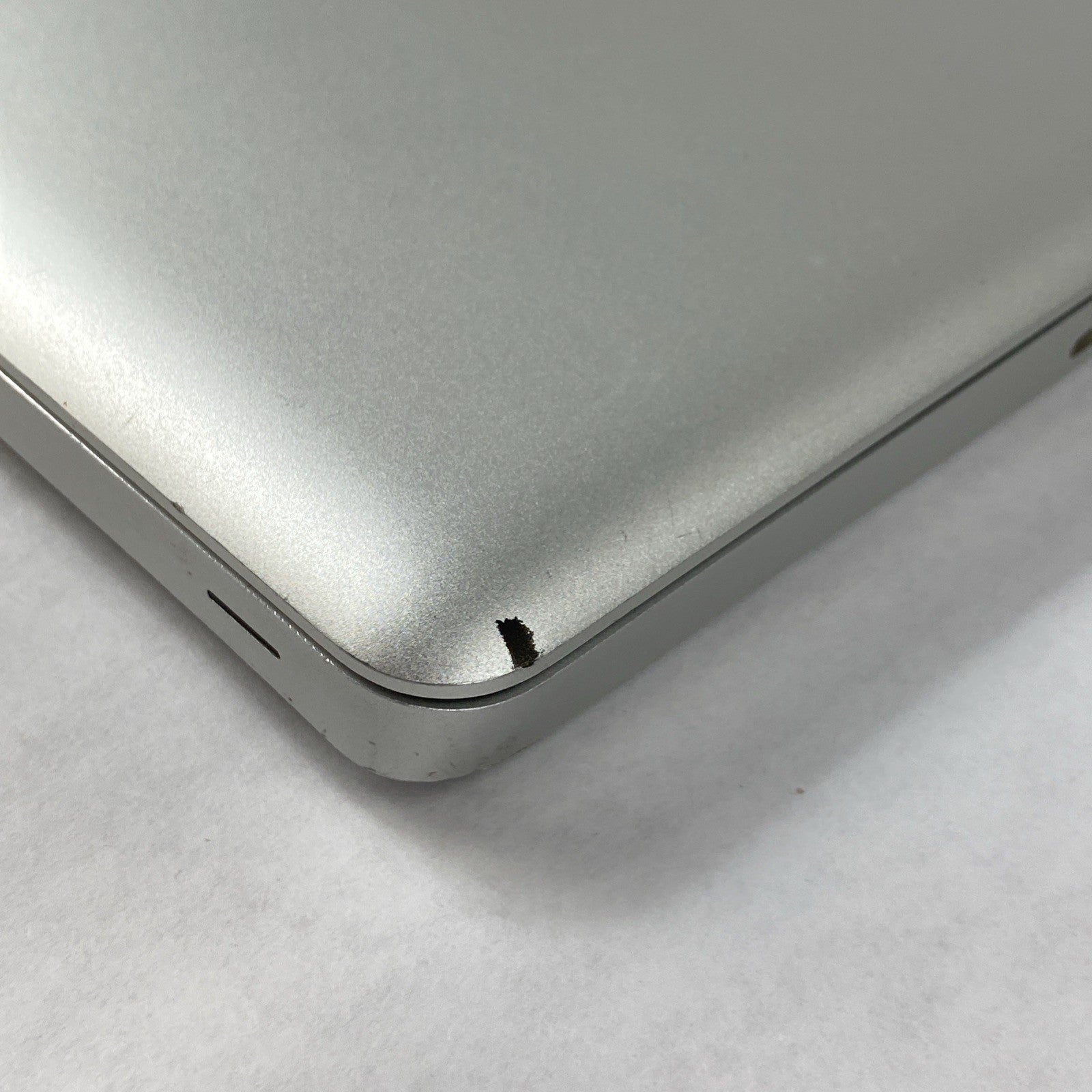 Apple MacBook Pro A1286 2010 15" 2.6GHz i7 8GB RAM 120GB SSD os10.13.6 118Cycles10