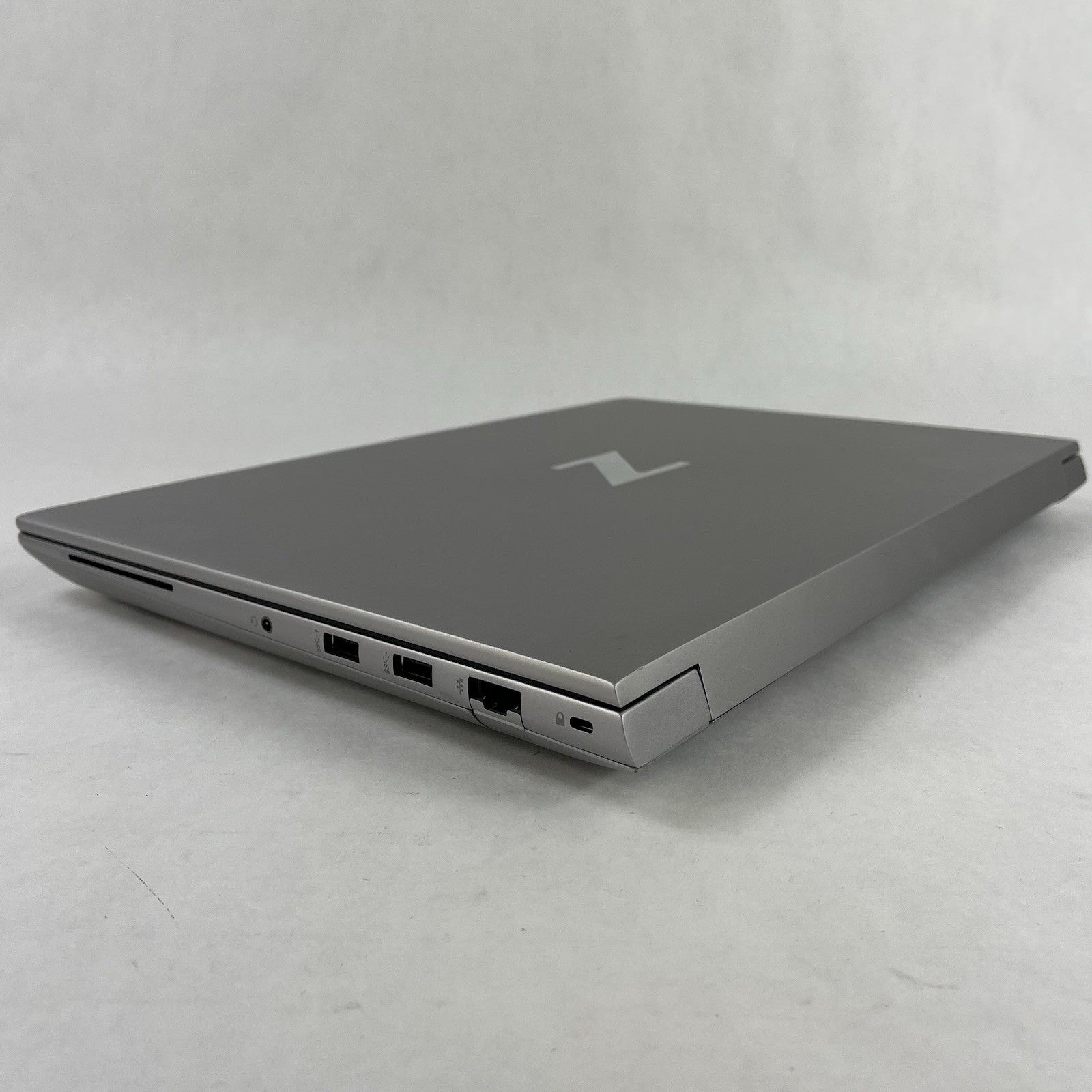 HP ZBook Fury 16 G9 16" i7-12850HX 4.158 GHz 16 GB RAM No SSD/OS/AC/Battery/GPU11
