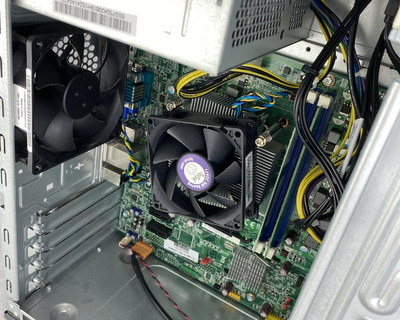 Lenovo ThinkCentre M73 MT Intel Core i3-4130 3.40GHz 8GB RAM No HDD No OS