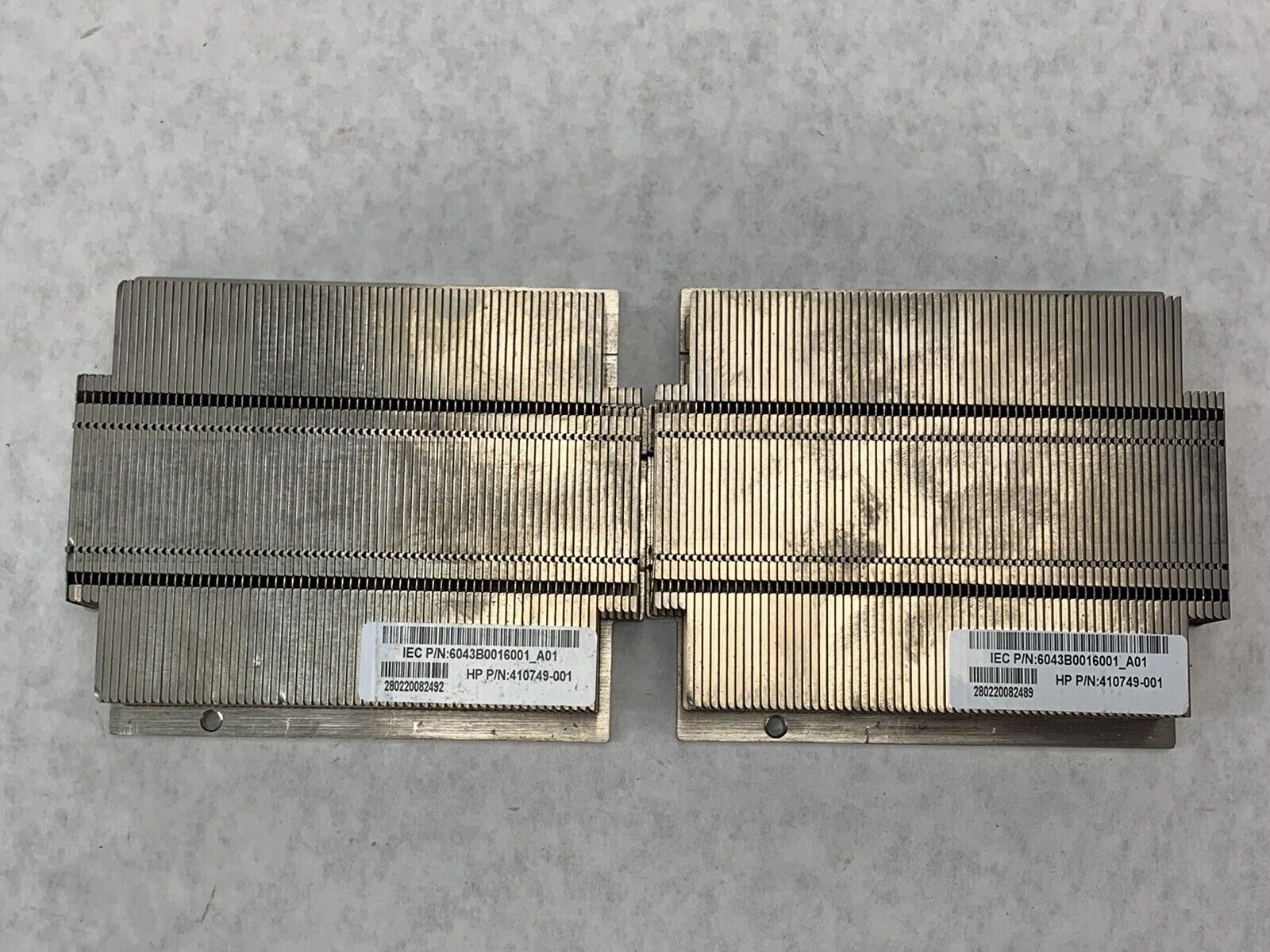 HP 412210-001 HP Server Heatsink for Proliant DL360 DL165 G5 Lot of (2)