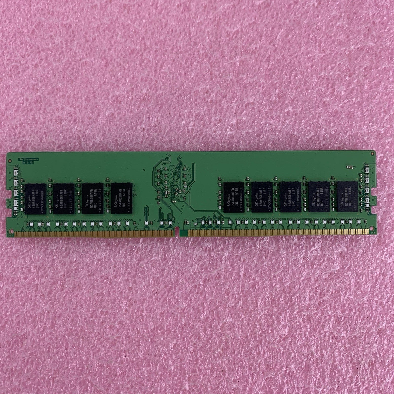 SK Hynix HMA82GR7AFR8N-UH 16 GB 2RX8 DDR4 PC4 2400T PC4-19200 Server Memory Ram5