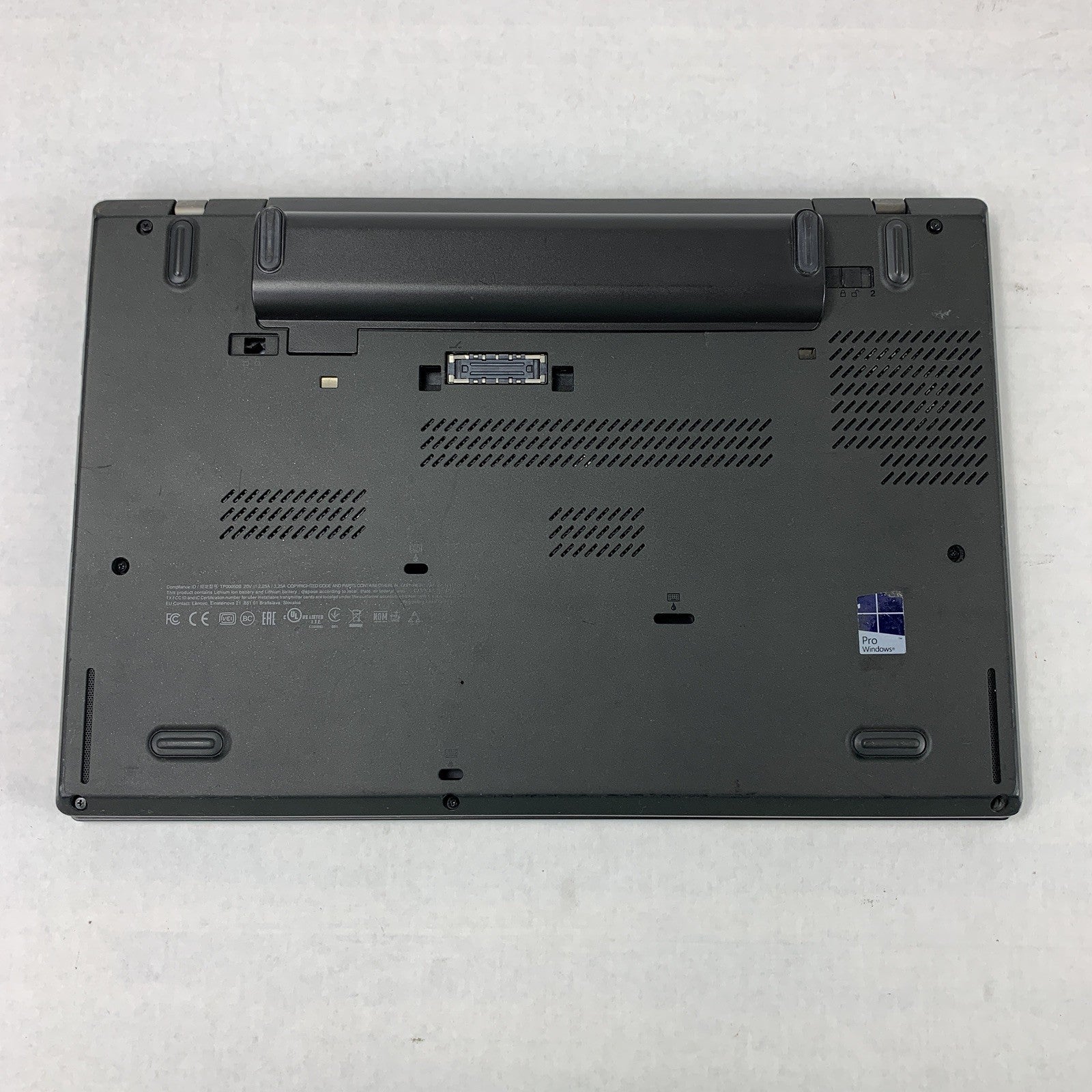Lenovo T450 14" Laptop i5-5300u 2.3 GHz 8 GB Ram No OS No HDD No AC