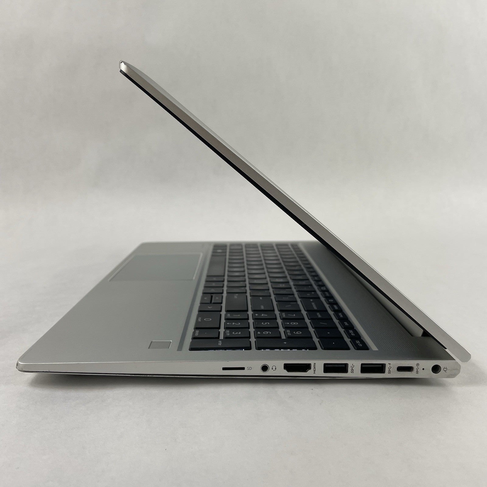 HP ProBook 450 G8 15.6" i5-1135G7 2.40 GHz 8 GB RAM No SSD/OS/AC - Bad USB5