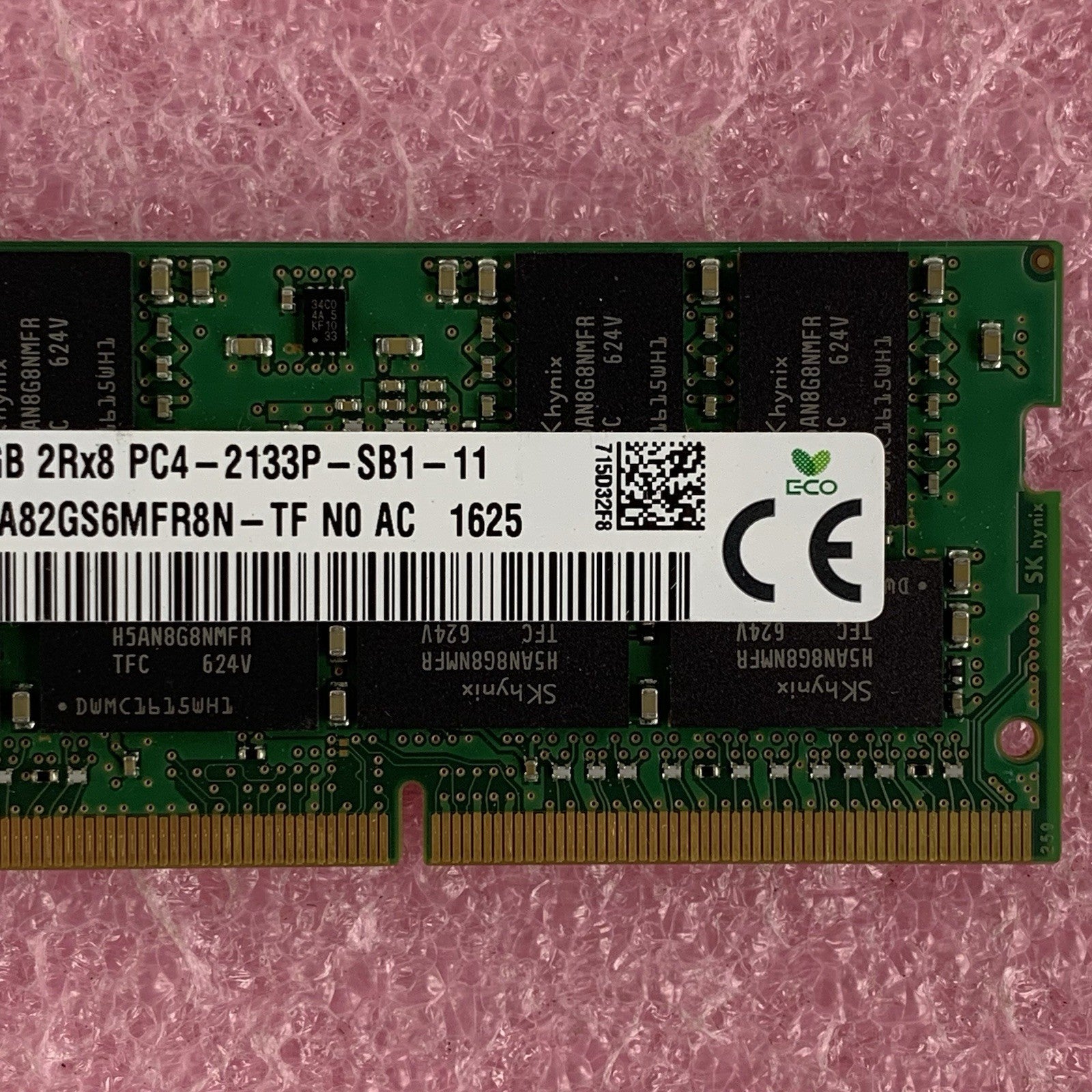 SK Hynix HMA82GS6MFR8N-TF 16 GB DDR4 PC4-2133P SO-DIMM 260-Pin Laptop Memory Ram3