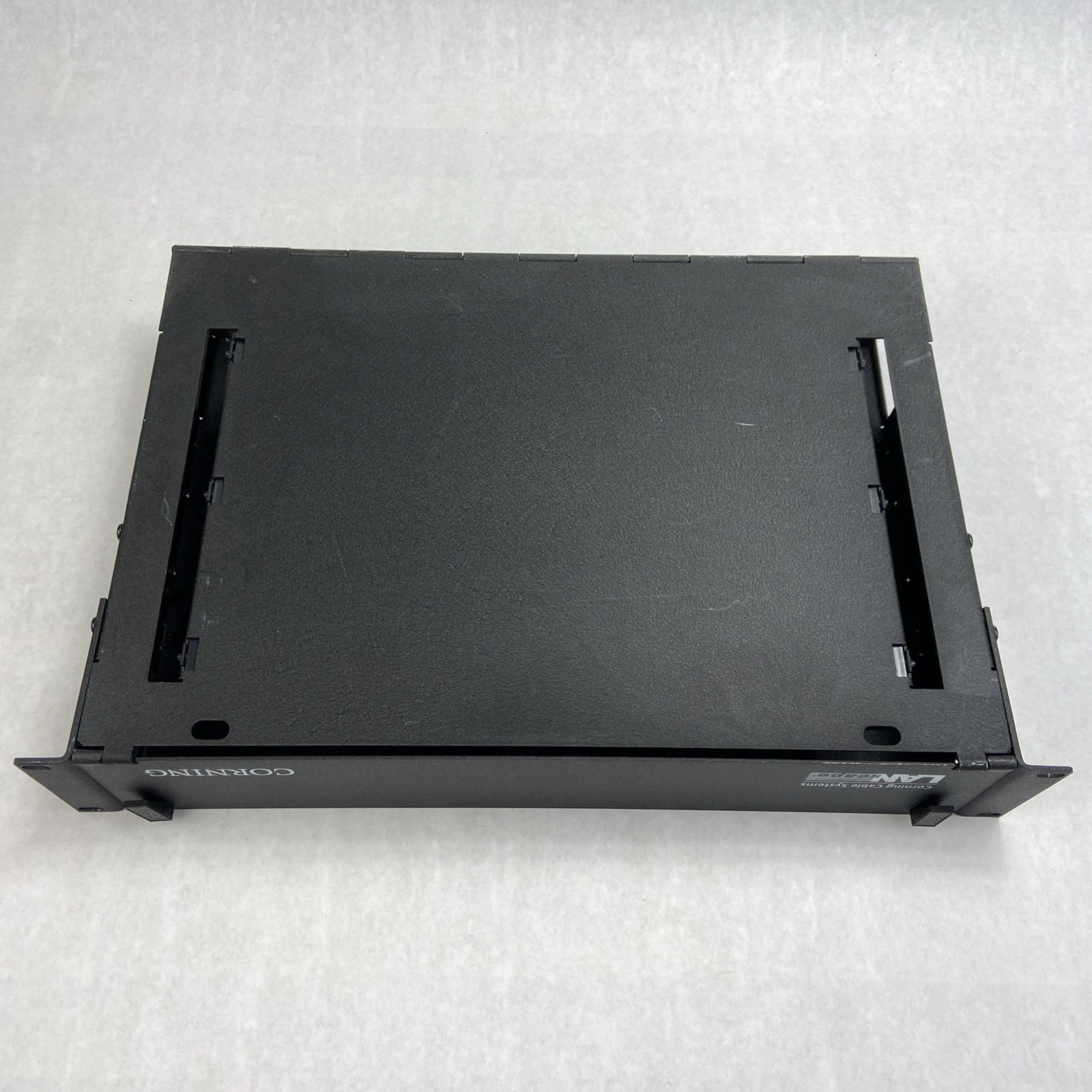 Corning Lanscape CCH-02U 2 Rack Unit Closet Connector Housing