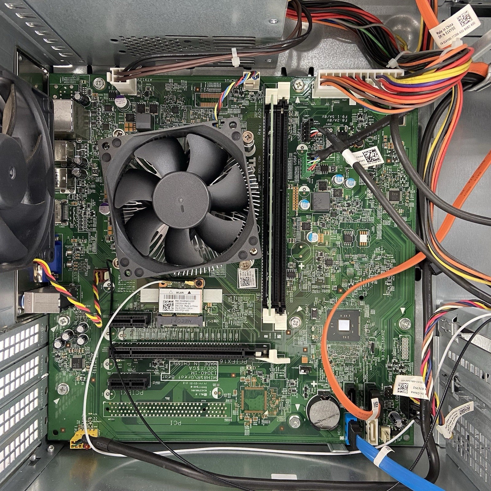 Dell Isnpiron 3847 MT Intel Pentium G3240 3.1GHz 4GB RAM No HDD No OS10
