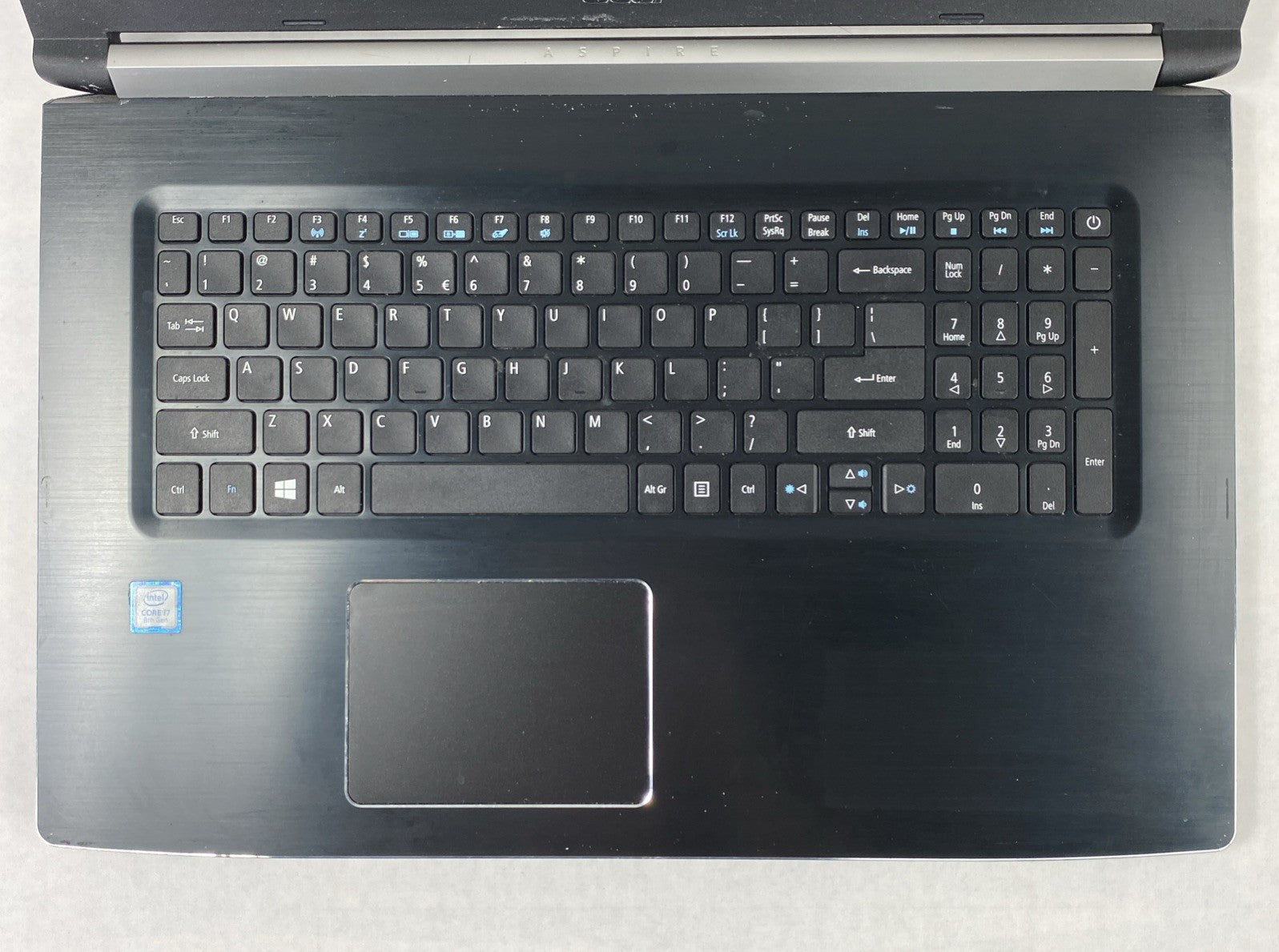 Acer Aspire A517-51 Core i7-8550U 1.8 GHz 8 GB RAM 17.3" No Battery No HDD No OS