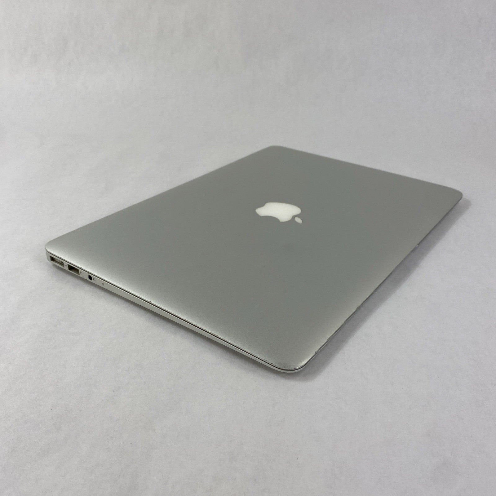 Apple MacBook Air A1466 2012 13" 1.8GHz i5 8GB RAM 120GB SSD os10.15.7 554Cycles13