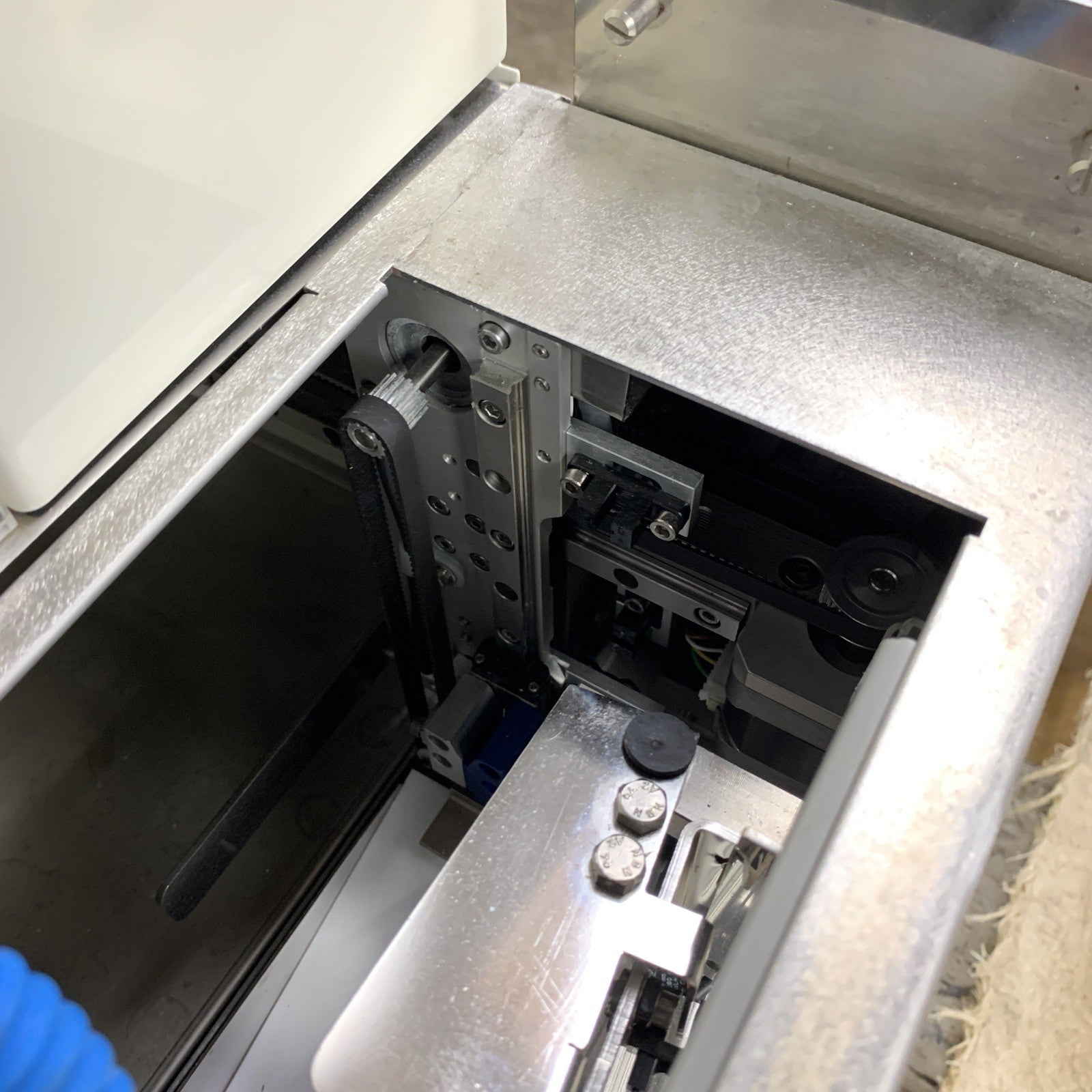 Leica CV5030 Automated Coverslipper and TS5010 AutoStainer Plugged Hose Parts