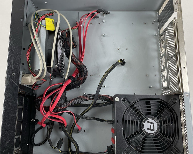 Unbranded 2U Server Chassis Barebones 19" x 18" x 5.5" No Handles