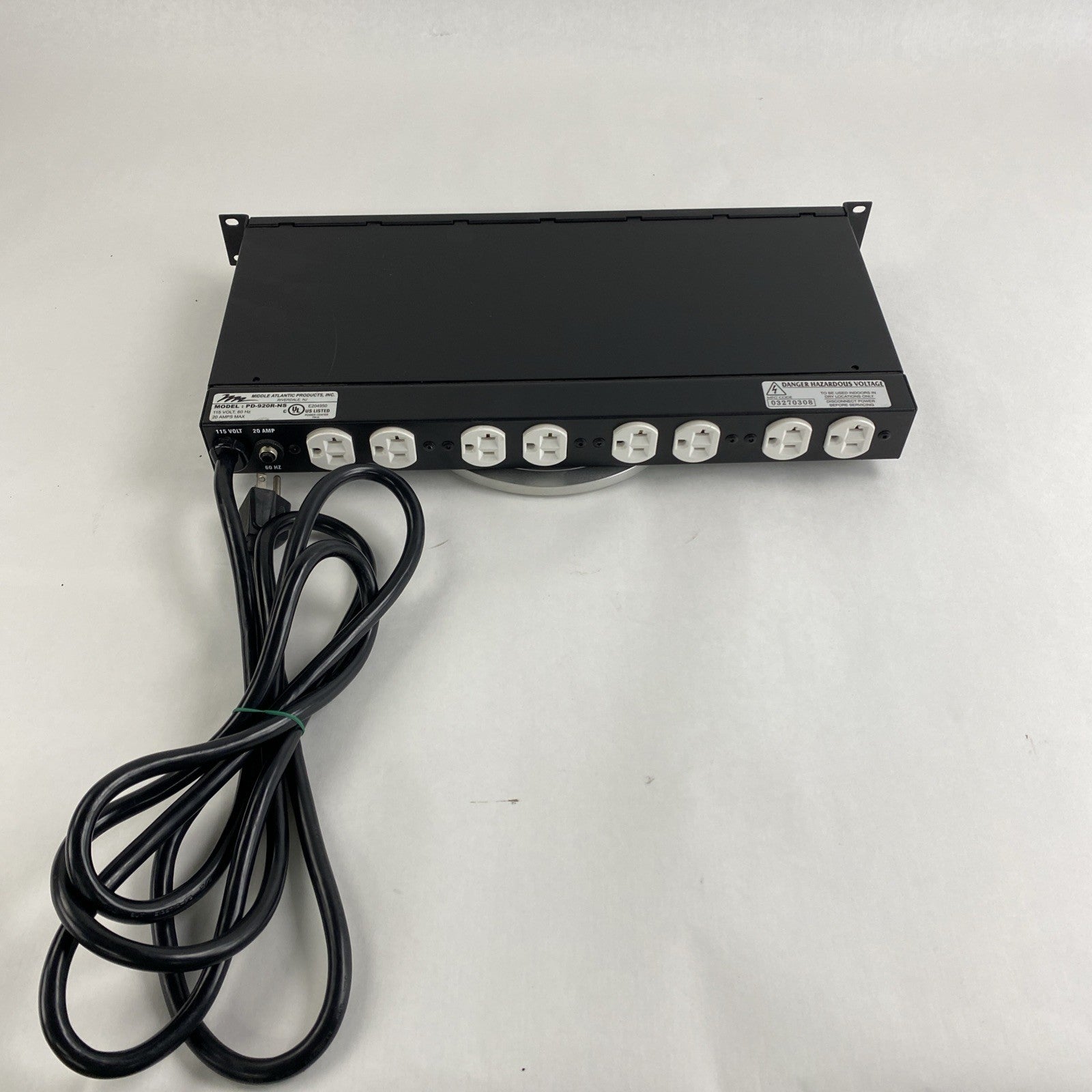 Middle Atlantic PD-920R-NS 20 AMP Power Center 8 Outlet6