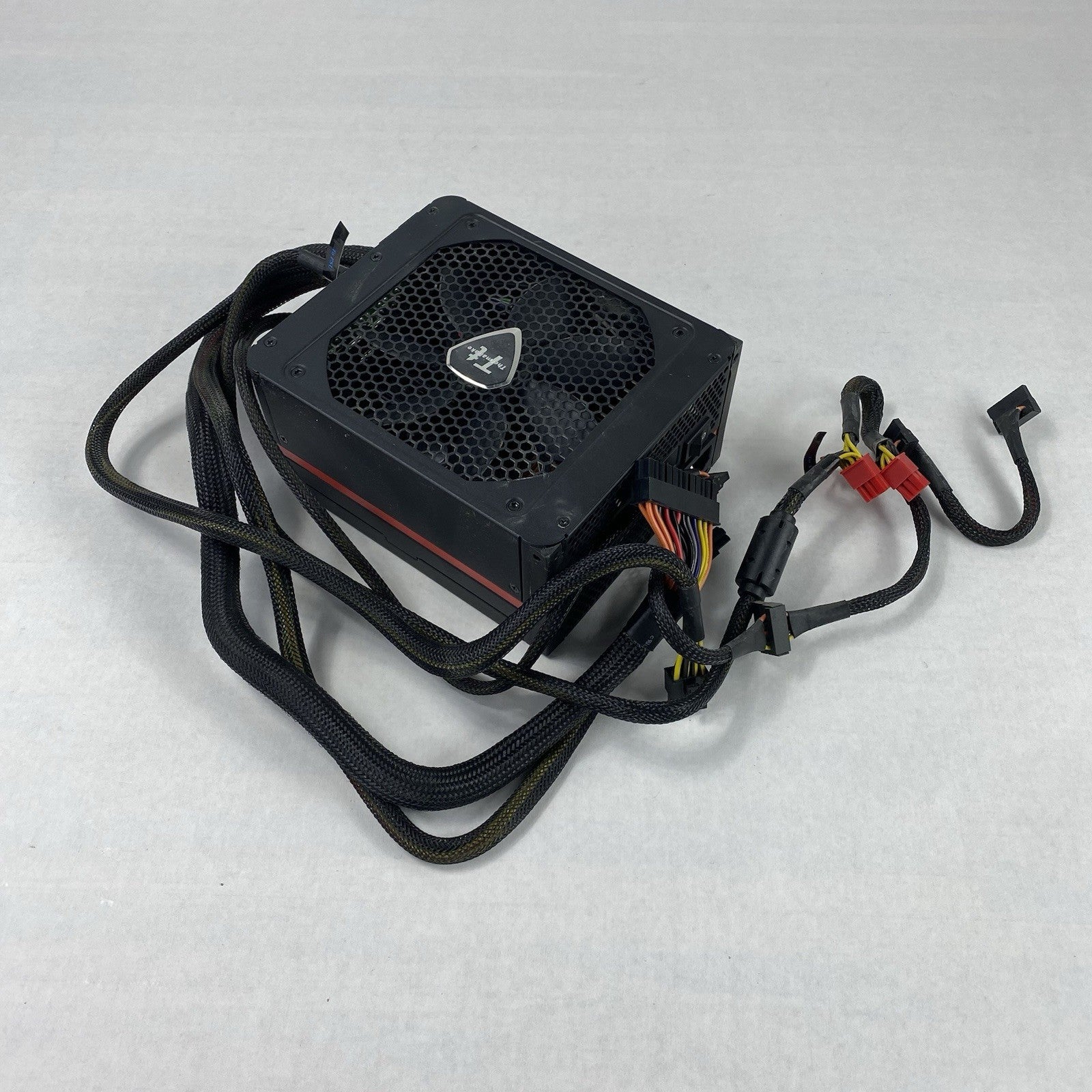 Thermaltake TP-1050AH3CSG TPG-1050M Toughpower Grand 1050W Power Supply Tested
