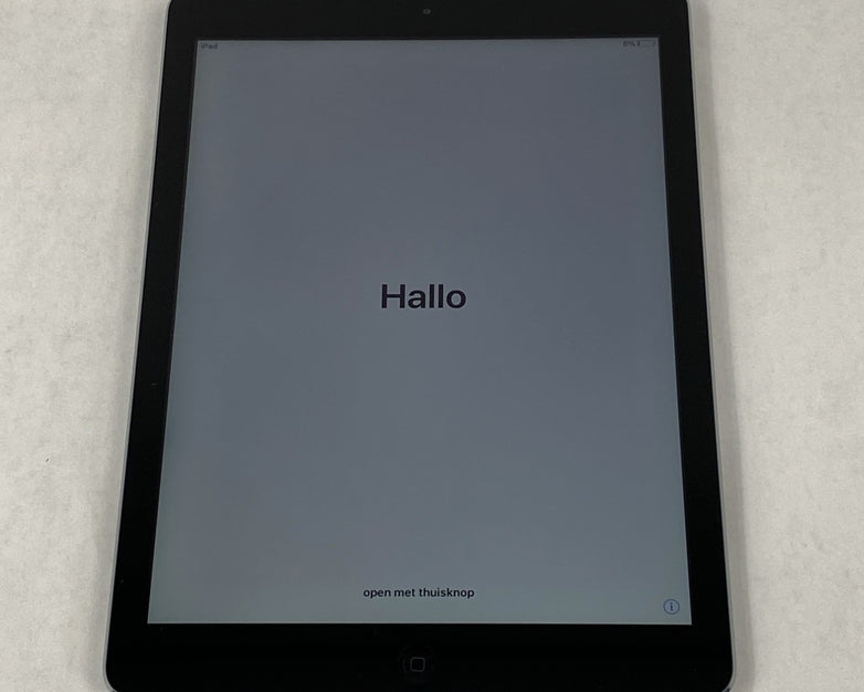 Apple iPad Air 1st Gen A1474 64GB Wi-Fi 9.7" Space Gray IOS 12.5.8