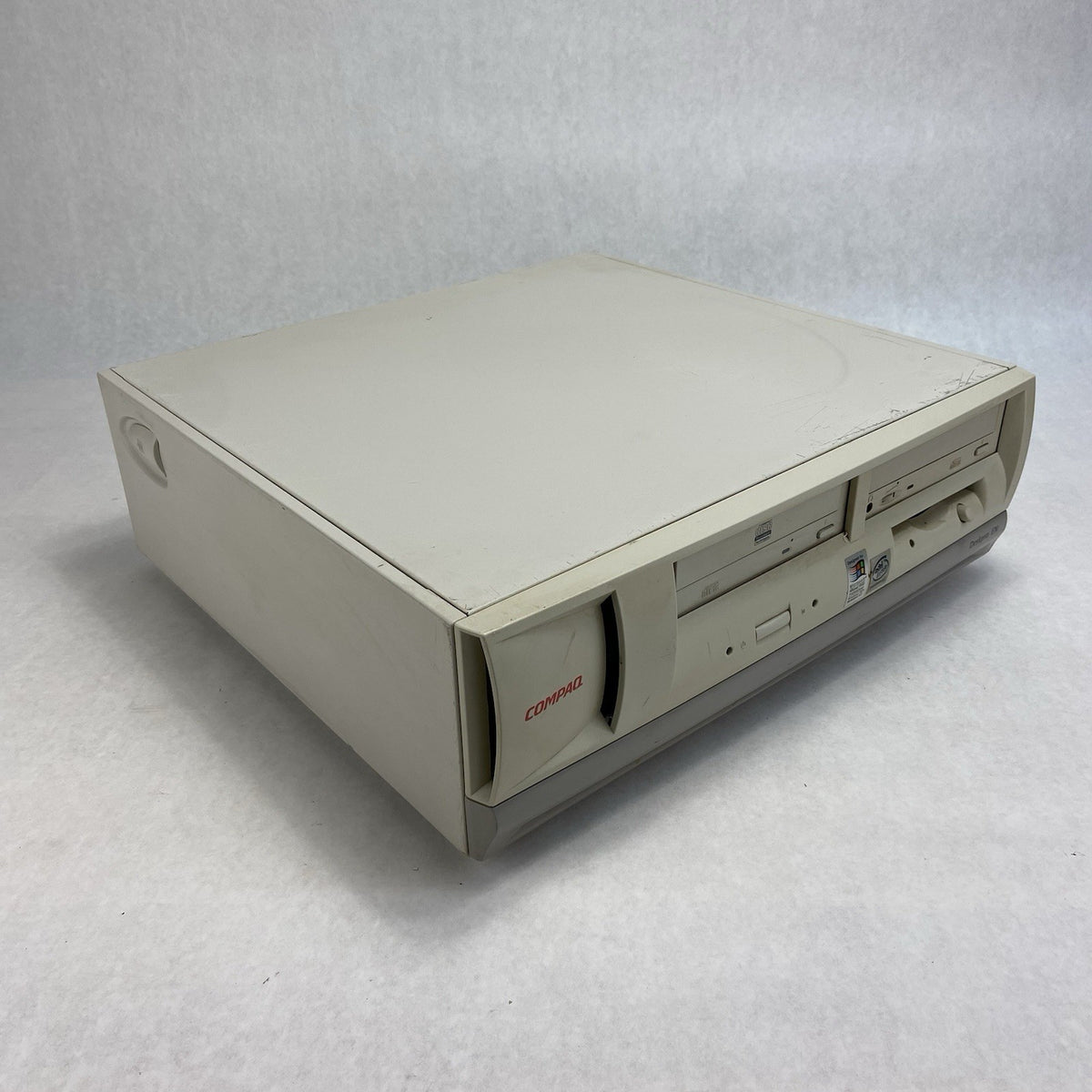 Compaq Deskpro EN DT Intel Pentium III 930MHz 128MB RAM No HDD No OS 2000 Pro0