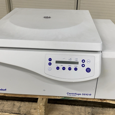 Eppendorf 5810R Refrigerated Centrifuge w/ A-4-62 Rotor