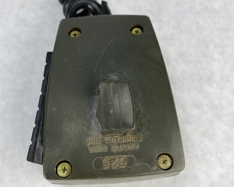 USL Contact 8 Vintage 23-Channel CB Transceiver Radio w/ Mic & Power Cord