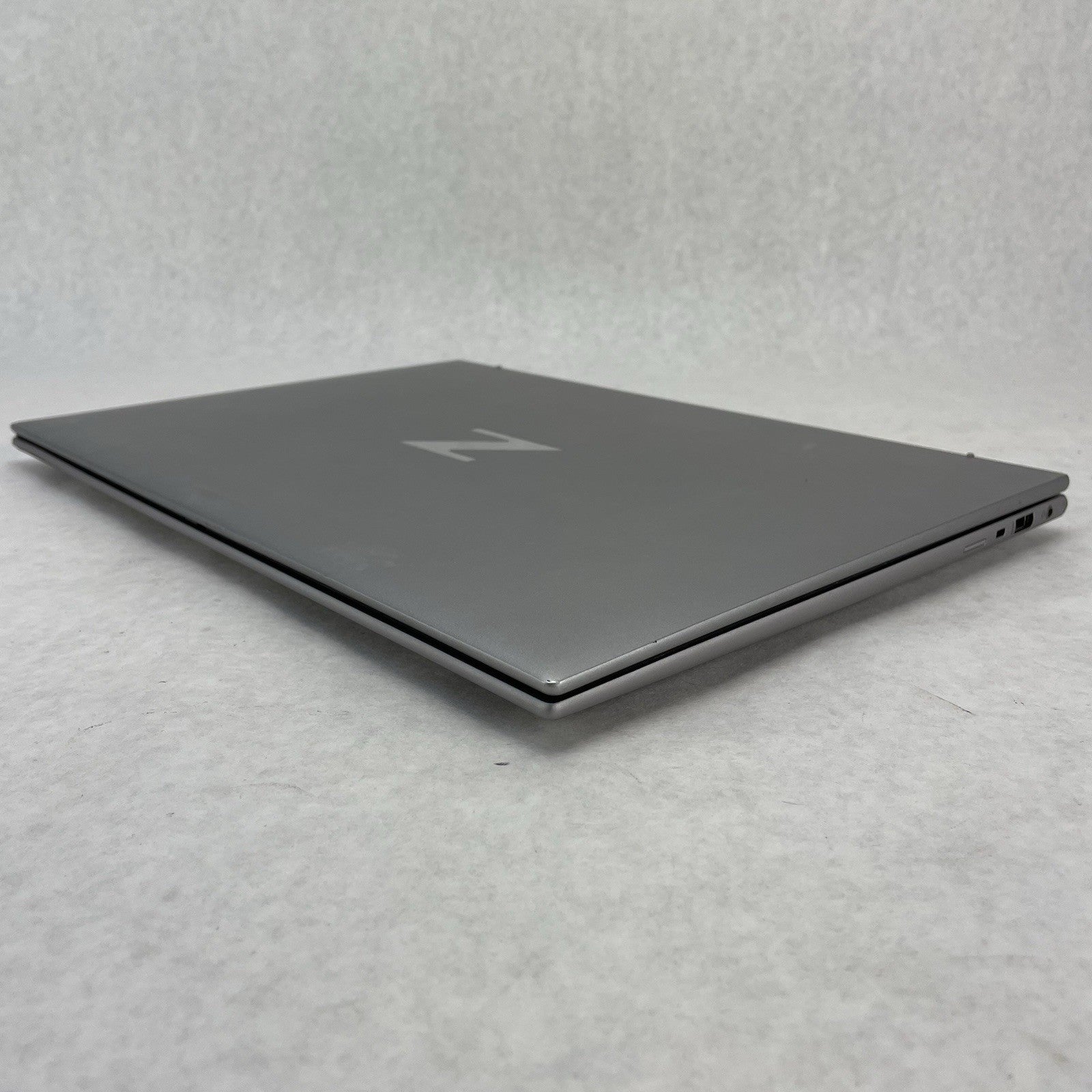 HP ZBook FireFly G9 16" i7-1260P 2.079 GHz 16 GB RAM No SSD/OS/AC - Sticky Keys8