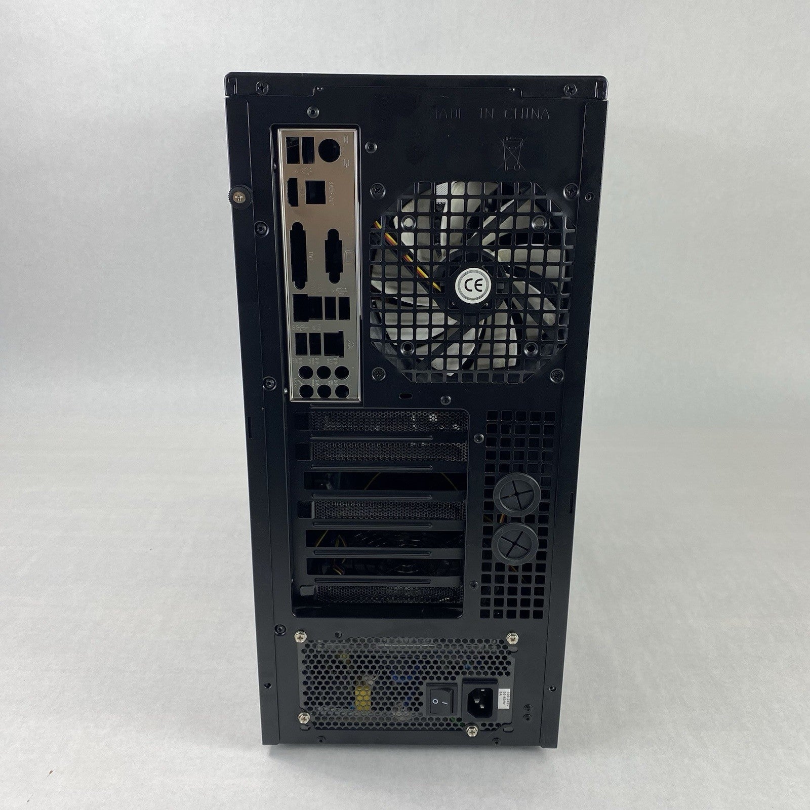 NZXT Hades Mid ATX Computer Tower with 550W Power Supply