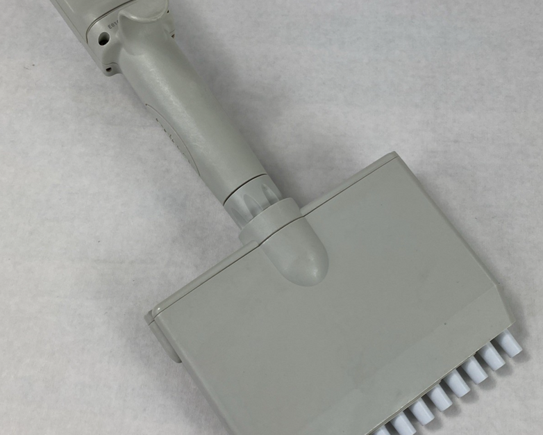 Rainin EDP3-Plus 20-200 ul LTS 12-Channel Digital Pipette No Battery Untested