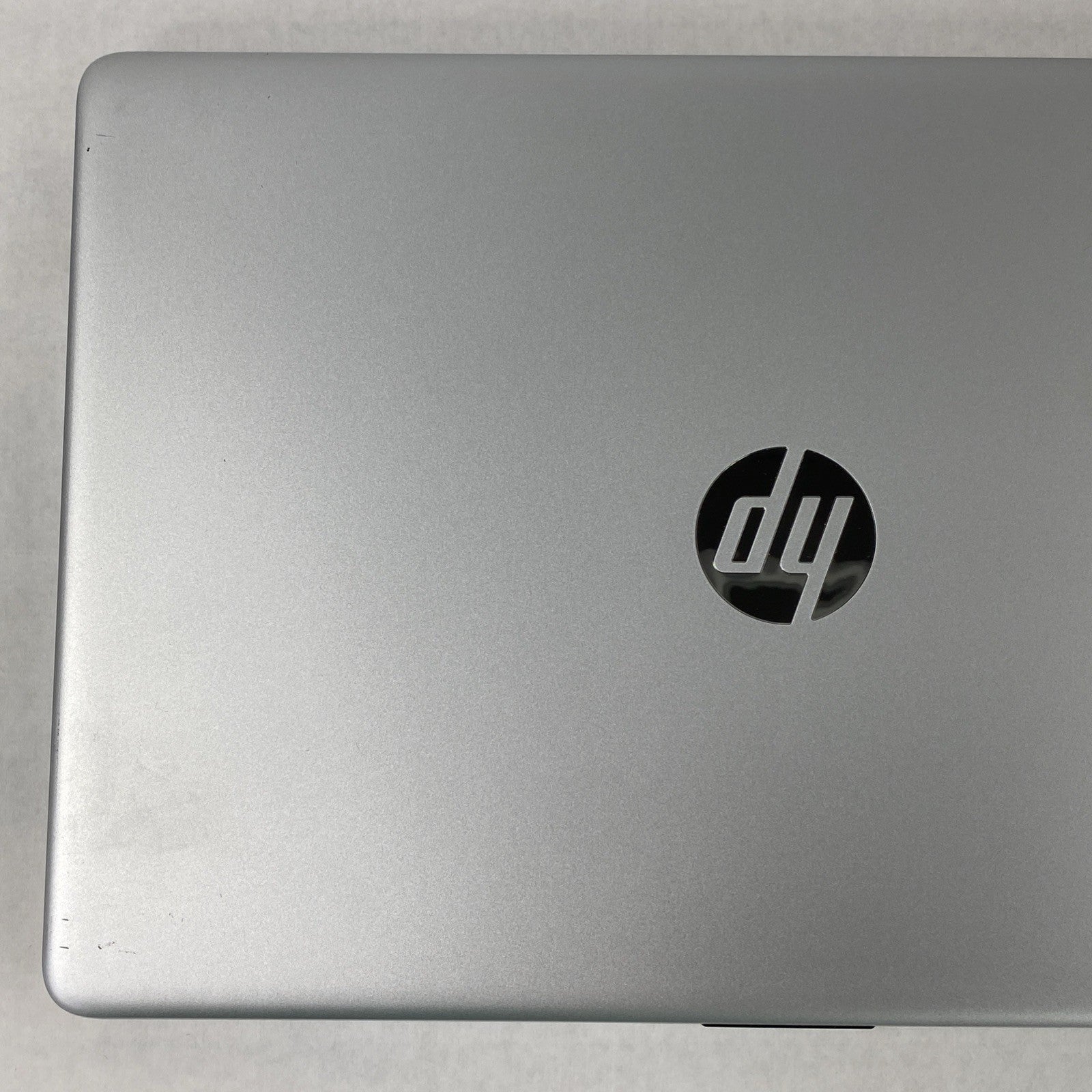 HP Laptop 15-dy1043dx 15.6" Touch i5-1035G1 1.00GHz 8GB RAM No Battery No HDD/OS