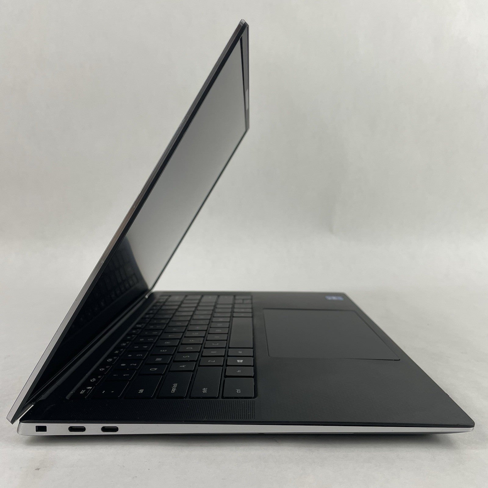 Dell Precision 5560 15.6" i7-11800H 2.30 GHz 32 GB RAM No SSD/OS/AC4