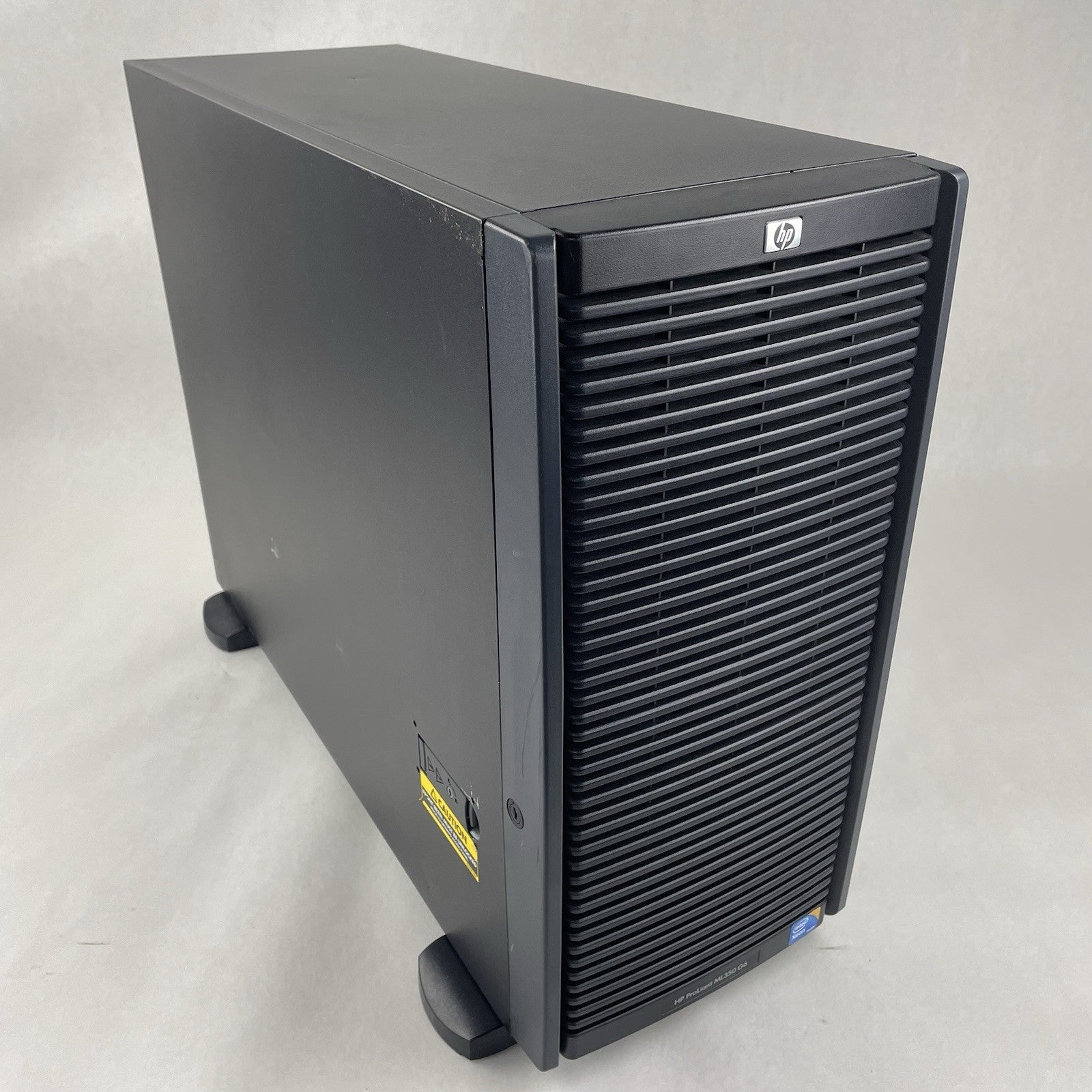 HP Prolient ML350 G6 1x Xeon E5606 2.13 GHz 32 GB RAM No HDD/GPU0