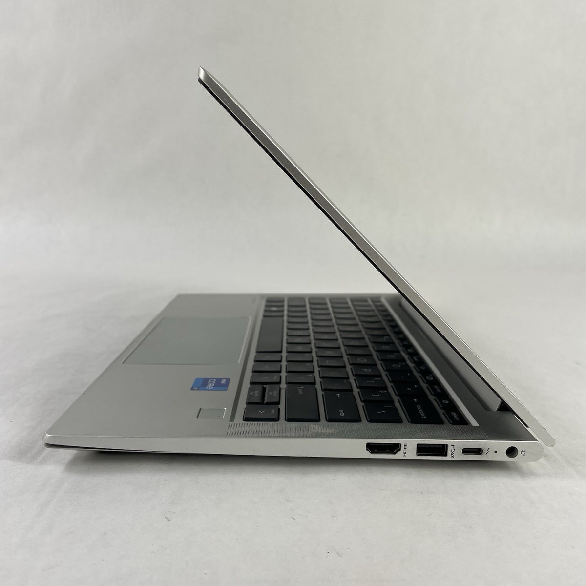 HP ProBook 630 G8 13.3" i7-1165G7 2.80 GHz 8 GB RAM No SSD No OS - Dinged Corner8