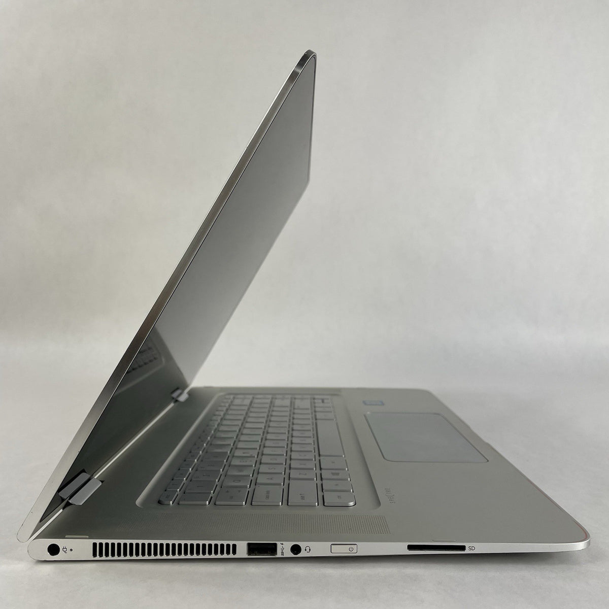 HP Spectra x360 15.6" i7-6500U 2.50 GHz 16 GB RAM No SSD/OS/AC6