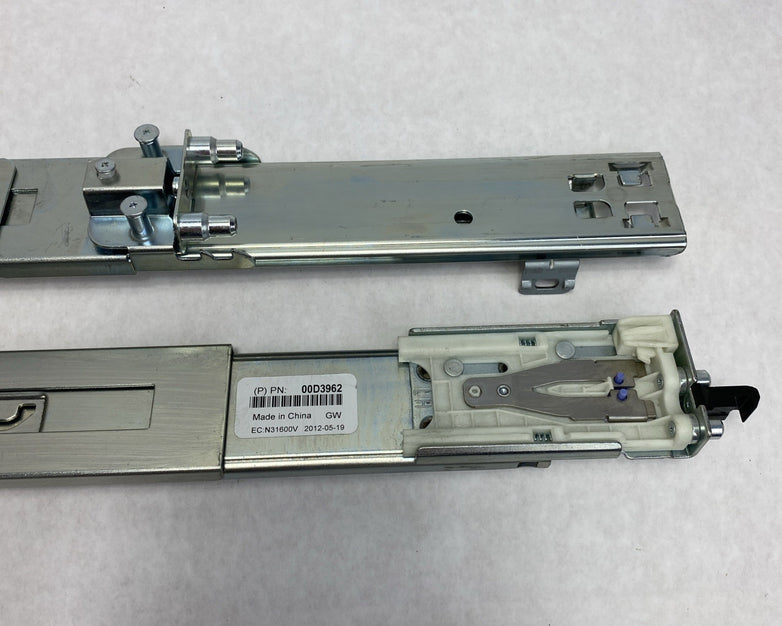 IBM Generation III 00D3962 00D3963 1U Rail Kit - Left And Right