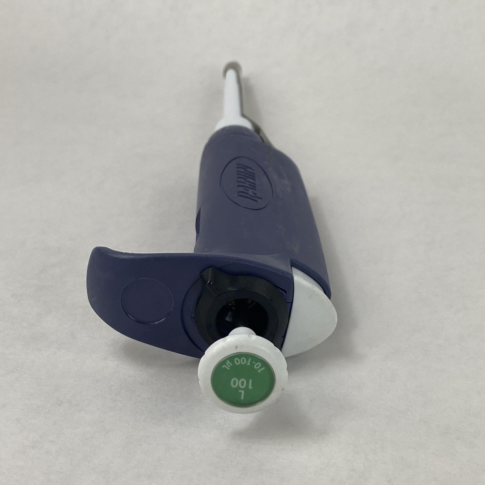 Rainin Pipetlite L100 LTS 100 10-100 µL Single Channel Handheld Manual Pipette10
