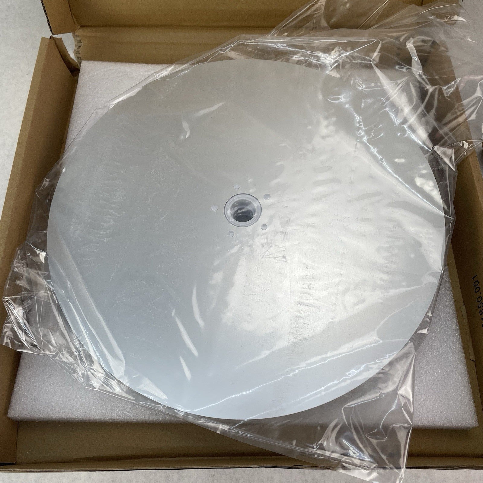 Wilson Low-Profile Antenna Reflector Only | 904407 Lot of 95