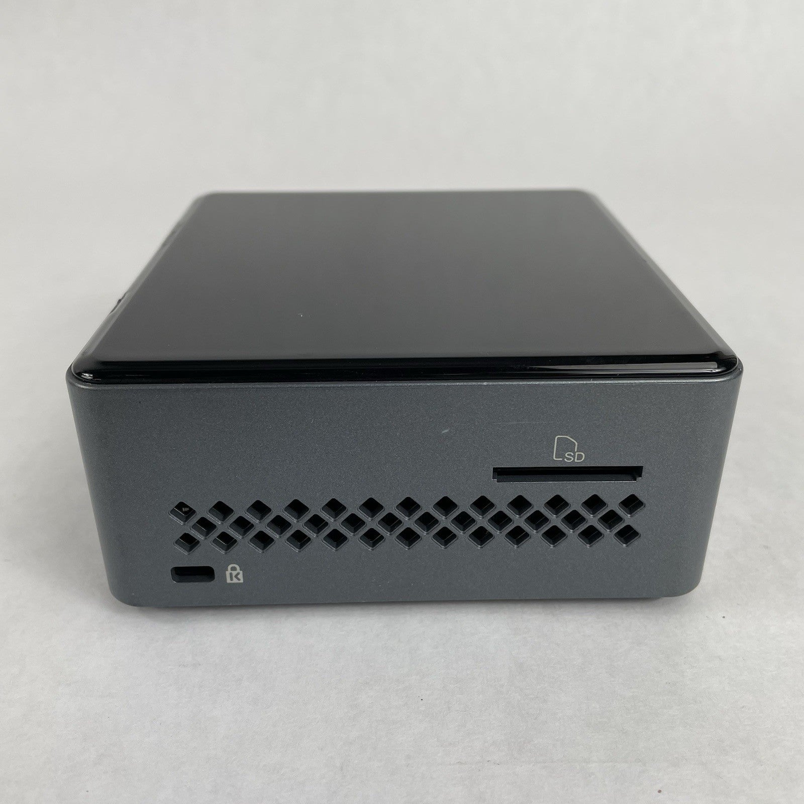 Intel NUC6CAY Micro Celeron J3455 1.50 GHz 8 GB RAM No SSD/OS/AC3