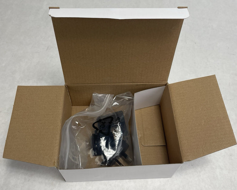 StarTech.com P2DD46A2-KVM-SWITCH 2-Port Dual-Monitor Power Tested